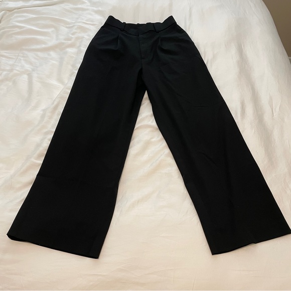 Uniqlo Wide Leg pants - Picture 1 of 2